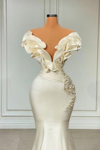 Robe de bal longue en satin à décolleté cœur style sirène