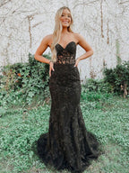 Abito lungo da sera nero con scollo a cuore, tulle e pizzo, stile sirena, per ballo formale
