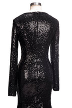 Abito lungo da sera a sirena con scollo a V, paillettes nere e maniche