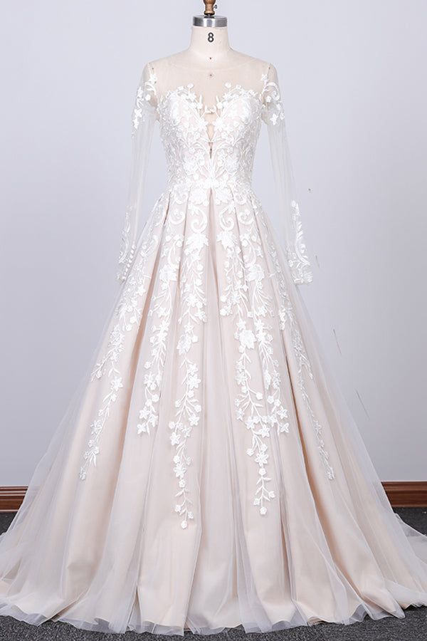 Vestido de Noiva em Tule com Aplicações de Renda e Manga Comprida em Corte A