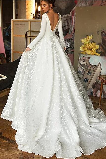 Vestidos de Noiva Boémios de Manga Comprida com Decote em V, Cetim, Sem Costas, em Renda