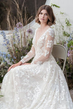 Long Sleeves Beach Lace Boho Wedding Dress With Chapel Train
