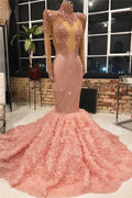 Vestido de Baile Rosa de Manga Comprida com Aplicações de Sereia e Fundo com Flores