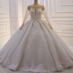 Vestido de Noiva Luxuoso Princesa em Linha A com Mangas Compridas, Flores e Renda