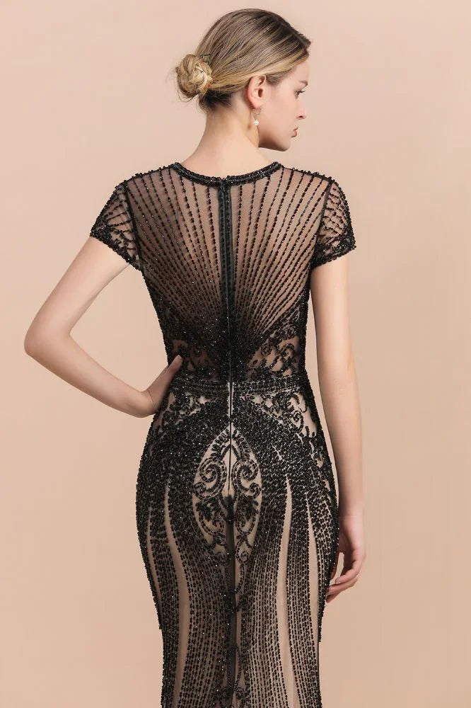 Vestido de Festa Preto Luxuoso com Contas, Estilo Sereia, Mangas Curtas com Ombreiras