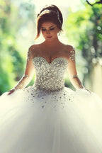 Abito da sposa lungo di lusso con corpetto a cuore, cristalli e perline, con maniche