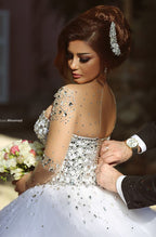 Abito da sposa lungo di lusso con corpetto a cuore, cristalli e perline, con maniche