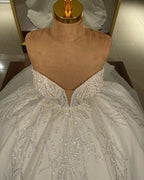 Vestido de novia de lujo con escote en forma de corazón y purpurina