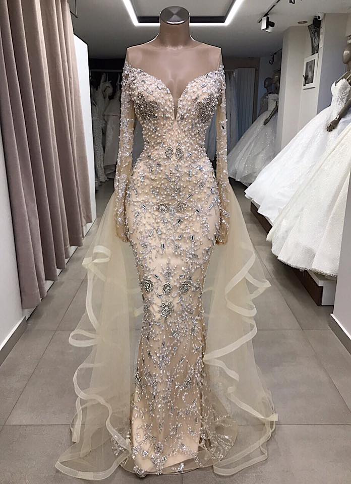Robe de bal longue sirène de luxe à épaules dénudées avec manches
