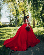 Vestidos de Noiva Luxuosos Longos Princesa em Cetim com Decote em V e Renda