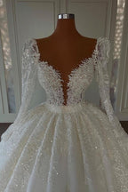 Vestidos de Noiva de Renda Luxuosos Princesa em Linha A com Decote em V e Mangas Compridas