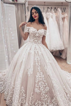 Vestidos de noiva de luxo princesa | Vestidos de noiva em renda