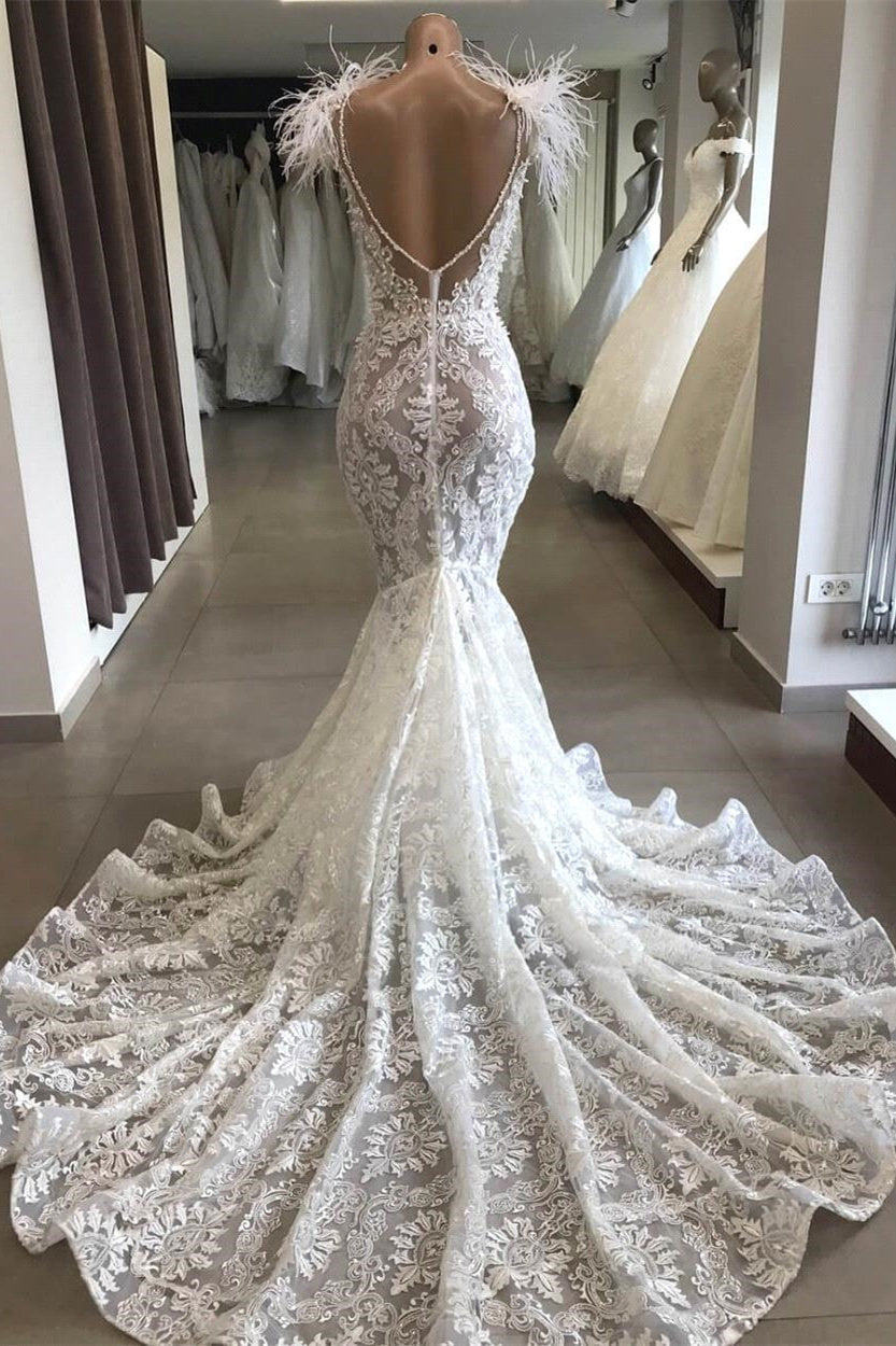 Luxuriöses weißes, hohles, herzförmiges, offenes, langes Spitzen-Brautkleid mit Pelz-Ausschnitt 