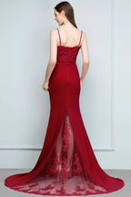 Meerjungfrau Charmeuse Spitzenkleid mit Spaghettiträgern, herzförmigem Ausschnitt, ärmellos, bodenlang, Brautjungfernkleid mit Perlenverzierung