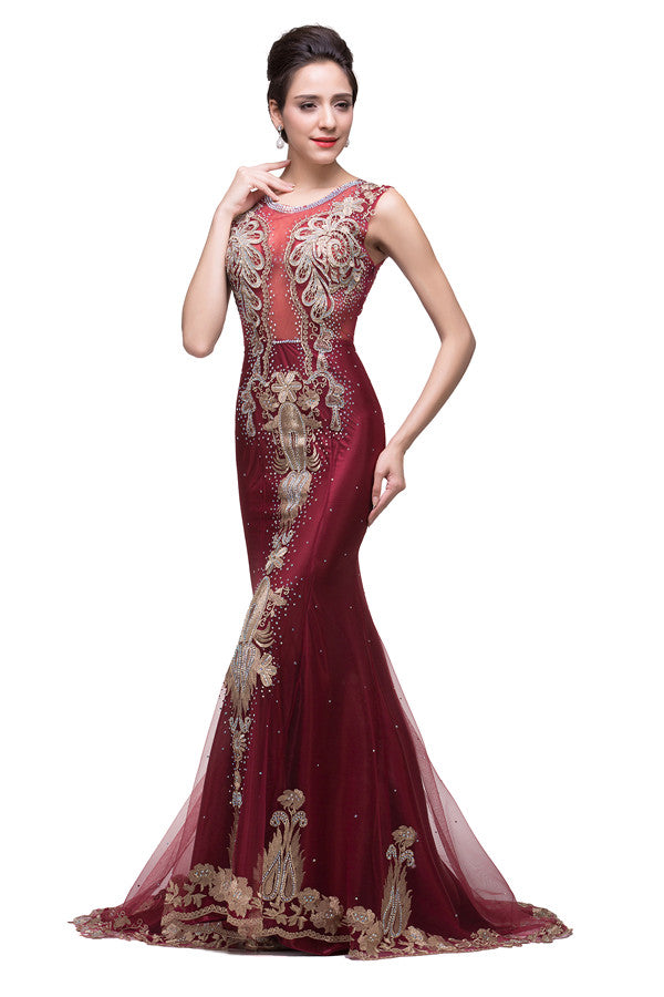 Robes de soirée bordeaux en tulle longueur balayage à coupe sirène avec appliqué