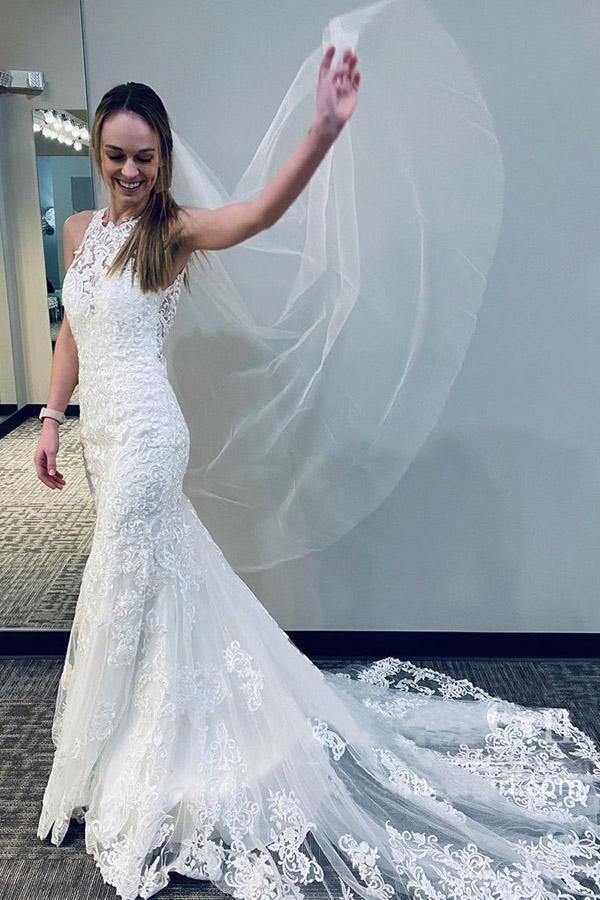 Vestido de Noiva Sereia em Renda com Cauda Semi-Catedral e Costas Cruzadas