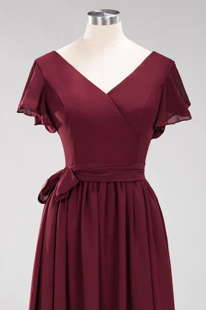 Vestidos elegantes de dama de honor en línea A con escote en V, manga corta, fajín con lazo y vestido de noche largo de gasa