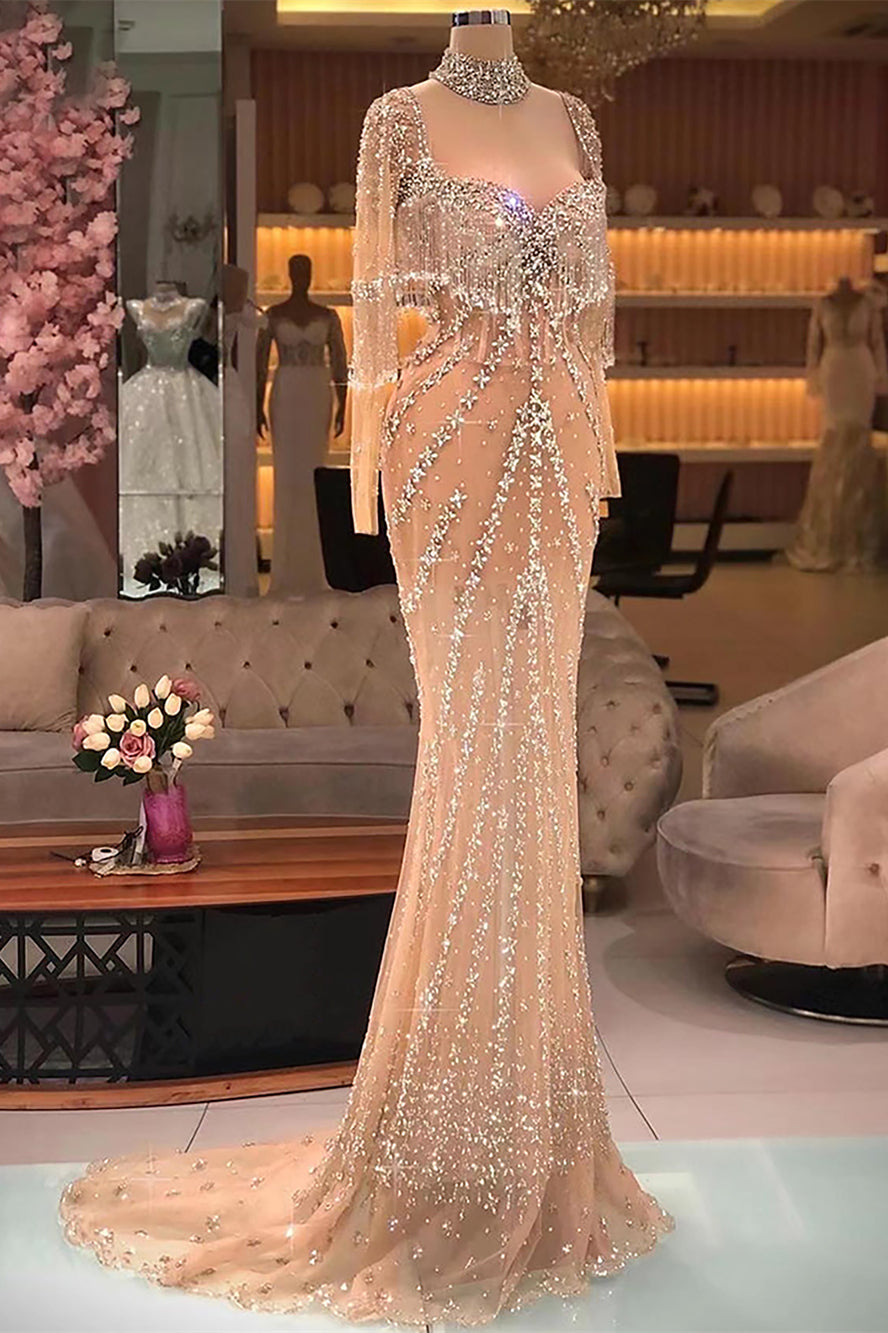 Vestido de Baile Moderno Comprido Cauda de Sereia com Bordados e Mangas Compridas com Cauda