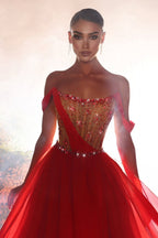 Robe de bal moderne longue rouge en mousseline à perles, coupe trapèze, décolletée épaules dénudées