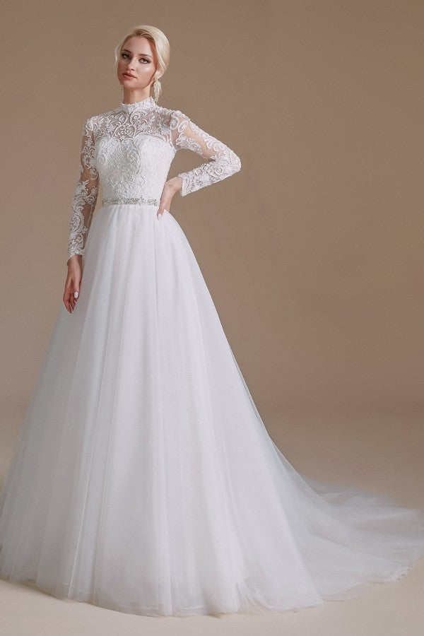 Vestidos de novia modestos de corte A largo con cuello alto, tul y encaje con mangas