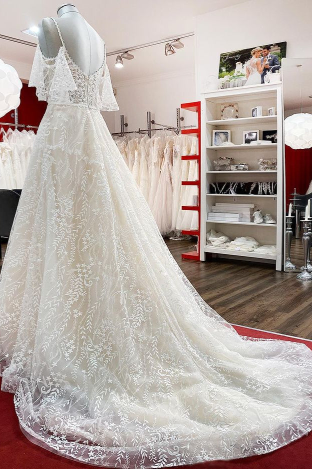 Vestido de Noiva Modesto Comprido em Linha A com Decote Coração, Tule e Aplicações de Renda, com Mangas