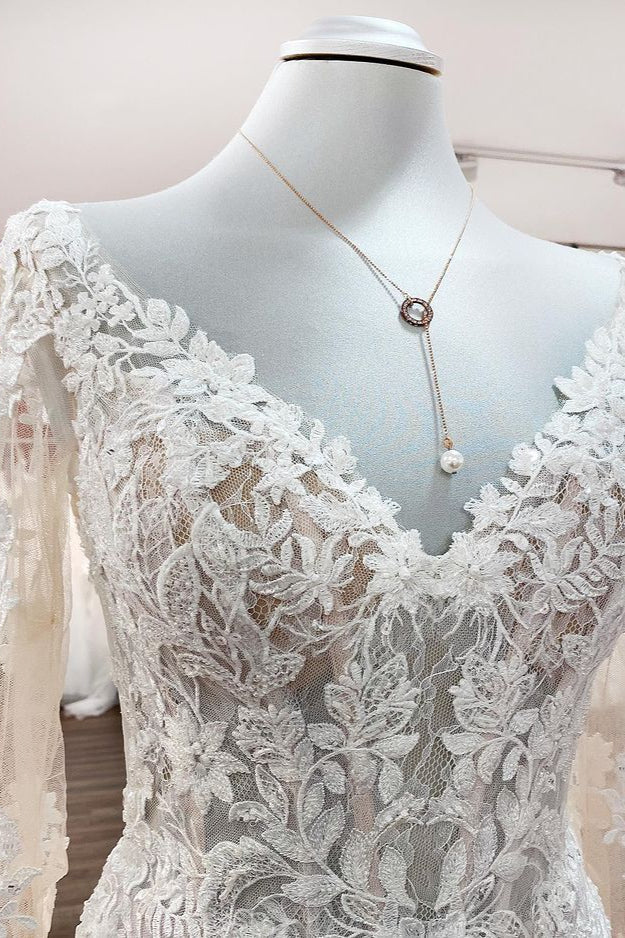 Abito da sposa modesto lungo a sirena con scollo a cuore, tulle e pizzo, con maniche