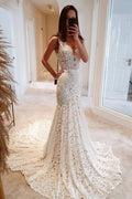 Vestido de novia modesto largo de sirena con escote en V y espalda abierta de encaje