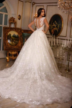 Nuovi eleganti abiti da sposa lunghi a linea ad A con scollo a V e senza maniche in pizzo