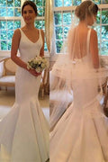 Plus récentes jolies robes de mariée élégantes simples sans manches dos nu en forme de V sirène
