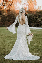Vestidos de novia vintage con escote en V, mangas largas, espalda descubierta y encaje estilo sirena MW892