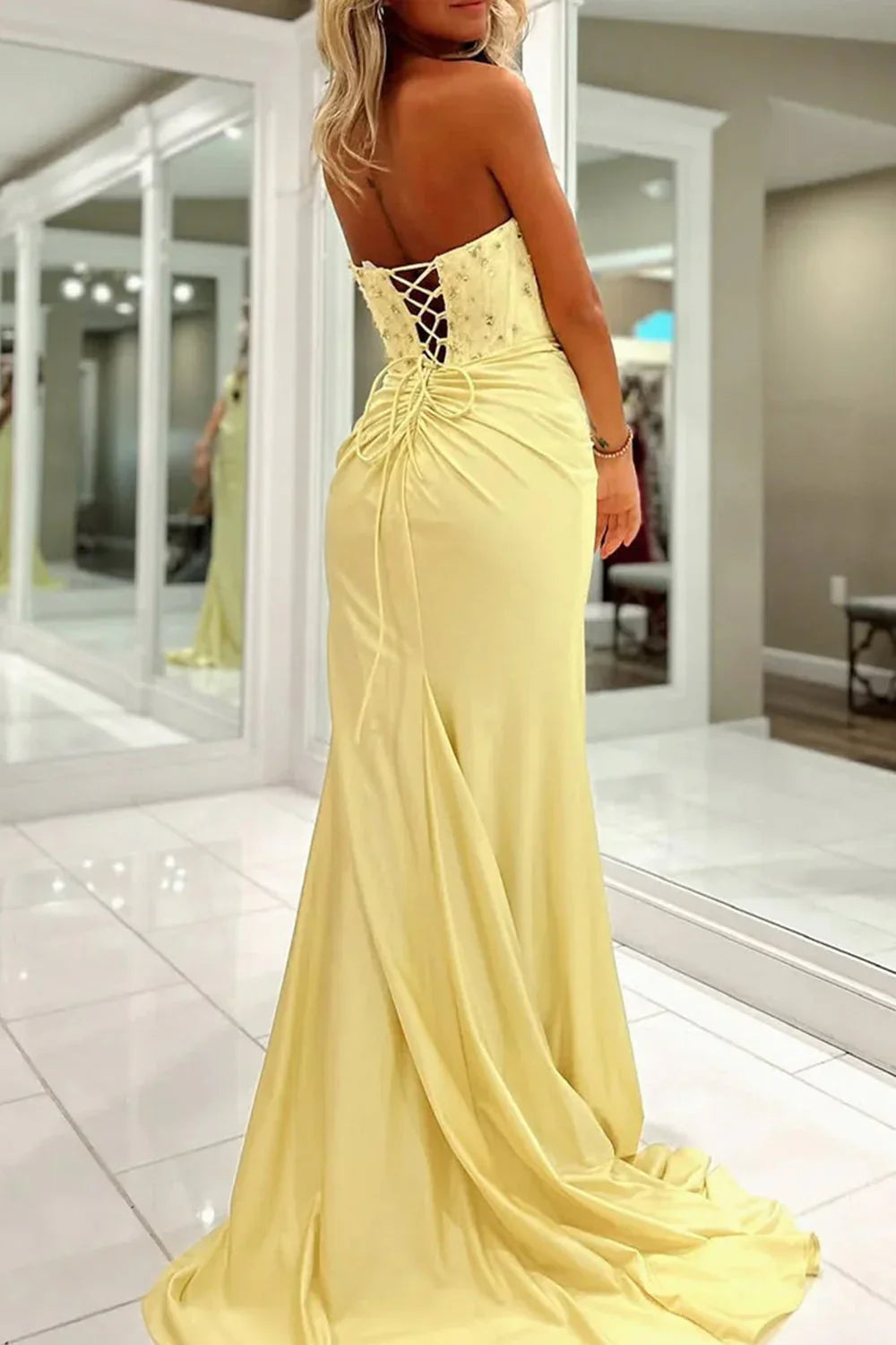 Oberon | Vestidos largos de fiesta con escote corazón sin tirantes, abertura y cuentas, estilo sirena