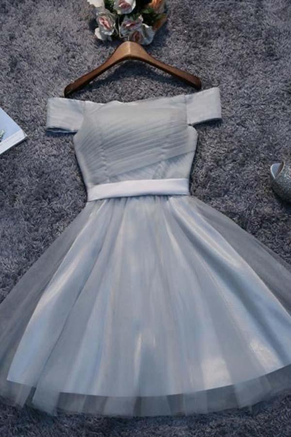 Vestidos Curtos de Tule Cinzento com Ombros Descobertos para Baile de Finalistas e Festas de Receção