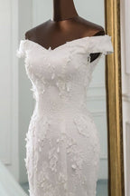 Robes de mariée élégantes sirène jolies avec appliques et laçage épaules dénudées