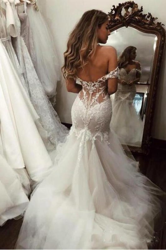 Robe de mariée élégante en tulle long avec dentelle sirène et épaules dénudées