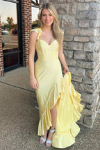 Phyllis | Vestido largo de gala amarillo sirena con tirantes finos de satén y cuentas