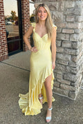 Phyllis | Vestido largo de gala amarillo sirena con tirantes finos de satén y cuentas