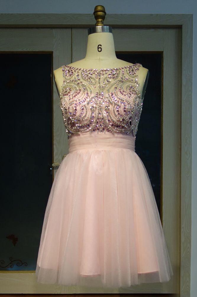 Vestidos de Cerimónia Curtos em Linha A com Contas de Cristal Cor-de-Rosa, Decote Redondo e Sem Mangas