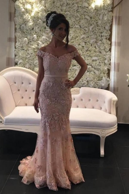 Abiti da sera rosa lunghi con pizzo luccicante e scollo a barca a sirena
