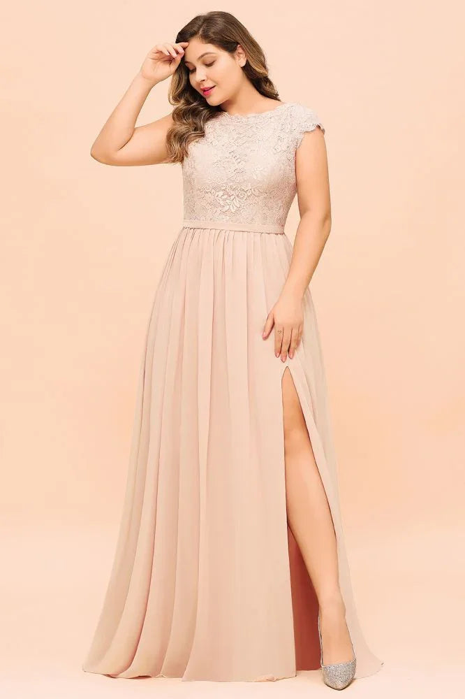 Großgrößiges Spitzenkleid mit Perlen in Rosa für Brautjungfern, kurze Ärmel, Seitenschlitz, Hochzeitsfestkleid