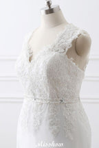 Robe de mariée élégante en tulle à col en V avec dentelle princesse