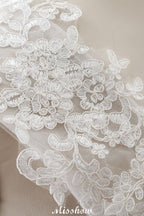 Robe de mariée élégante en tulle à col en V avec dentelle princesse