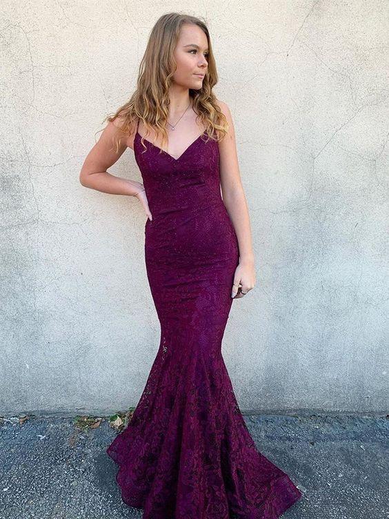 Robe de bal longue en dentelle bordeaux avec perles sirène Y935