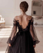 Vestido de noche elegante negro con ilusión, manga larga, escote en V, aplicaciones de encaje, espalda descubierta, línea en A, largo hasta el tobillo S26660