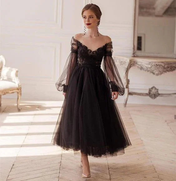 Vestido de noche elegante negro con ilusión, manga larga, escote en V, aplicaciones de encaje, espalda descubierta, línea en A, largo hasta el tobillo S26660