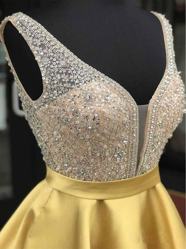 Vestidos Curtos de Cetim Vermelho com Contas para Baile de Regresso a Casa com Bolso