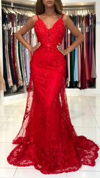 Robe de bal rouge longue sirène à col en V, bretelles fines, dos nu en dentelle