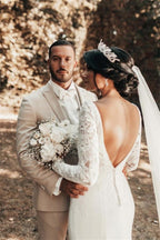Vestidos de novia románticos de sirena con mangas largas y espalda descubierta