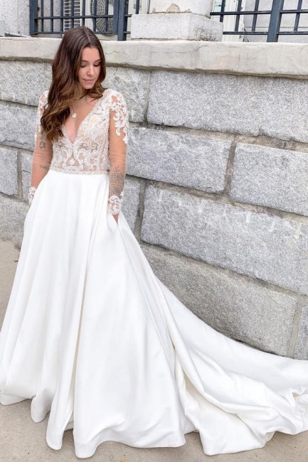 Vestido de novia romántico de encaje suave, manga larga, corte A y escote en V 