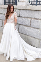 Vestido de novia romántico de encaje suave, manga larga, corte A y escote en V 