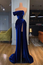 Vestido longo de baile azul real com decote ombro a ombro e racha